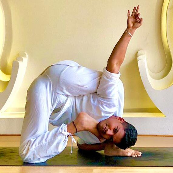Yoga Instructor at Home Bandra West, Female Yoga Trainers Khar West