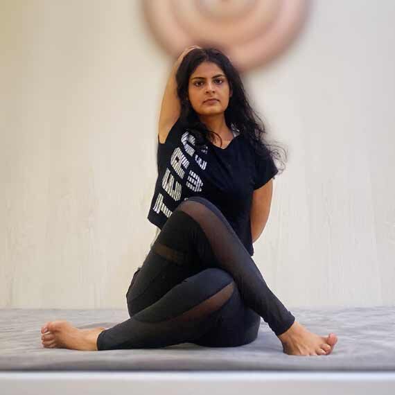 Best Yoga Teacher Khar West, Female Yoga Instructor at Home Khar West